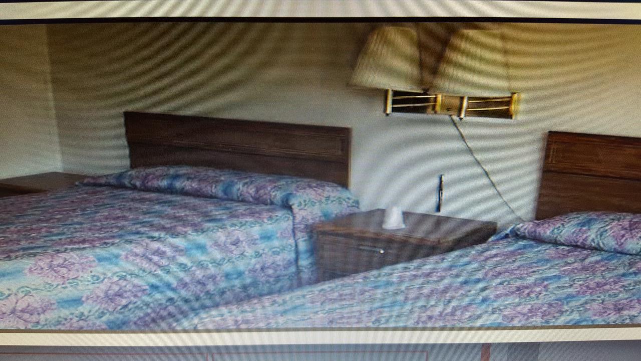 Relax Inn Montour Falls ภายนอก รูปภาพ